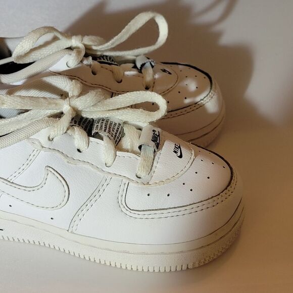 KID NIKE AIR FORCE 1 LACE-UP CLOSURE NEAKER - Picture 10 of 11